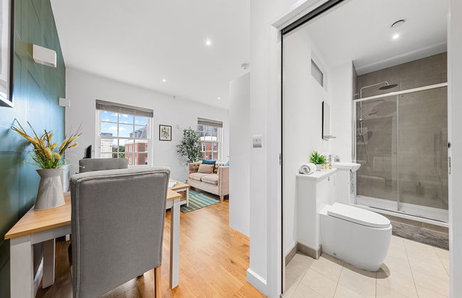 Stunning 1 Bed Apartment Near Heathrow London - Photo 16