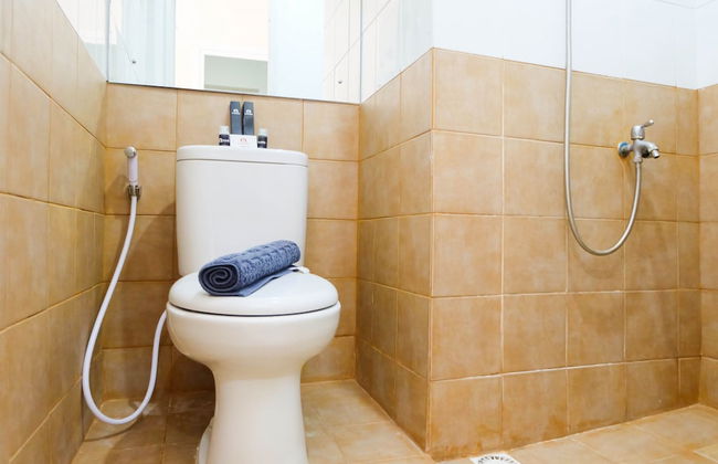 Modern and Bright 2BR Green Pramuka Apartment - Foto 24