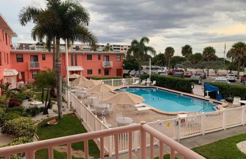 Ocean view studio with heated pool - Foto 10