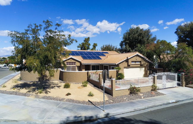 Palm Springs Vacation Home - Photo 1