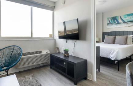 Landing Beautiful Studio Pool Courtyard - Foto 49