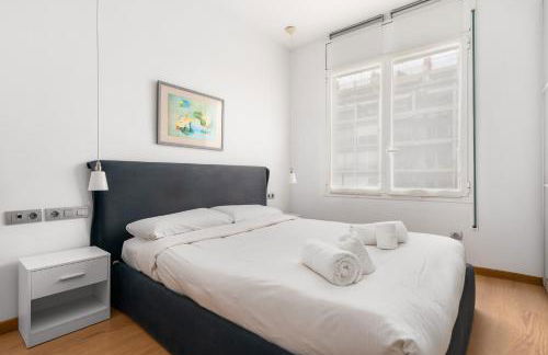 For couples, families and groups, Barcelona center - Photo 8