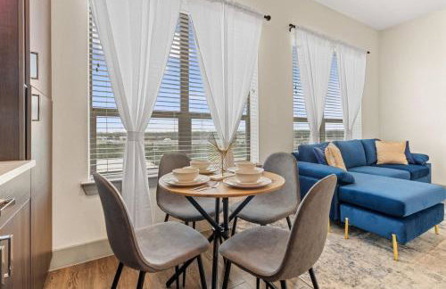 Cozy Hideaway, Rooftop Pool, Gym, Shops nearby - Foto 12