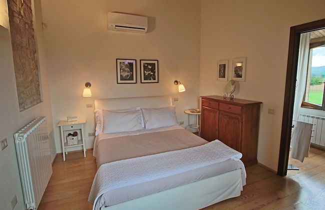 Modern Holiday Home in Foligno - Loc. With Pool - Foto 20