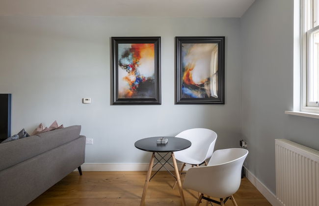 Luxurious Private One Bedroom Apartment - Foto 25