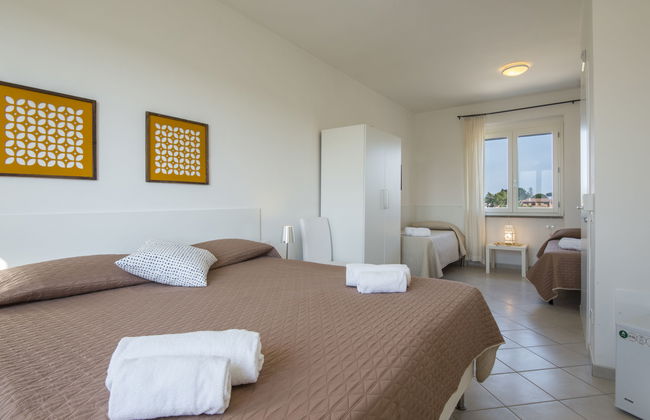 Marina Velca - Foto 15