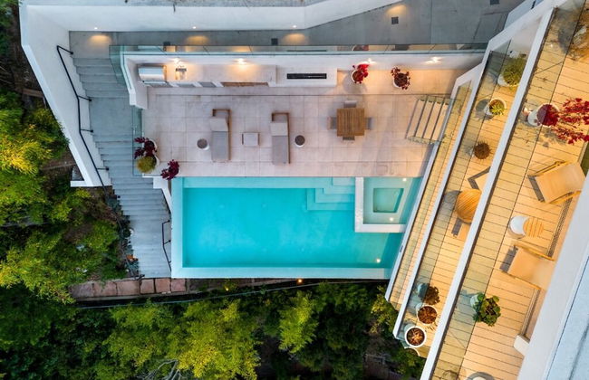 Beverly Grove - Photo 30