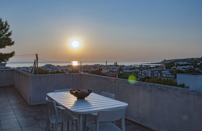 Apartment With Pool And Panoramic Terrace - Photo 19