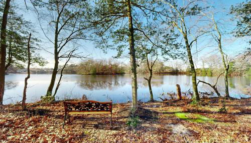 Dock, Game Room! Riverfront Retreat in Seaford - Foto 3