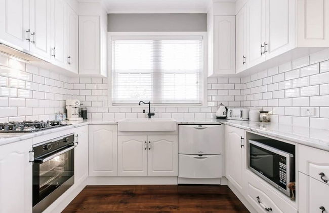 Byrne House - Modern-rustic Fireplace Wi-fi - Foto 9