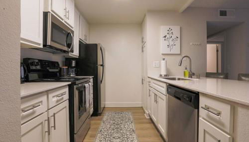 Shabby Chic Oceanside King & 2 Queen bed Pool GYM - Photo 3