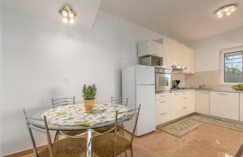 Holiday House Verica with pool - Foto 14