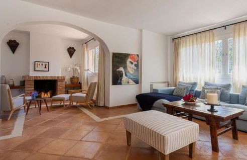 Charming Andalusian-Style Beach Villa - Foto 13