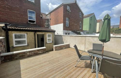 Restful Harbourside Apartment with Garden - Foto 32