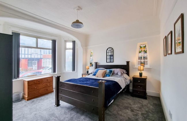 Stylish King Bed Suite Free Parking Large Patio - Foto 15