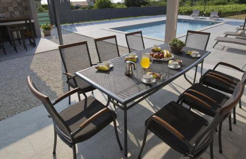 Villa in Kanfanar With Swimming Pool - Foto 46