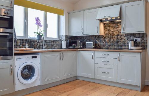 Woodside Retreat, Number 37 - Photo 13