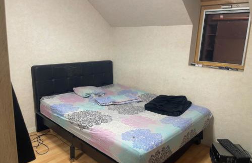 Comfortable apartment in a peaceful setting - Photo 23