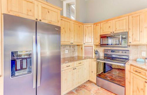 Mountain Views and Hot Tub Airy Forest Escape! - Foto 13