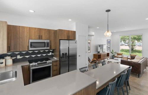 South Side Modern - Downtown Living - Amazing Location - Foto 8