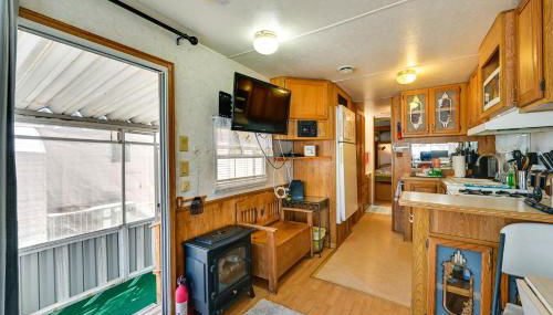 Yuma Getaway with Pool Access, 5 Mi to Lutes Casino! - Foto 5