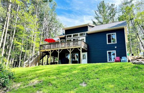 Outstanding Retreat with Dock, Game Space and Lake Views in Wisconsin - Foto 1