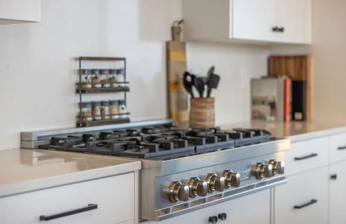 Luxury Lodge with Hot Tub, Theater and Pickleball Court - Foto 39