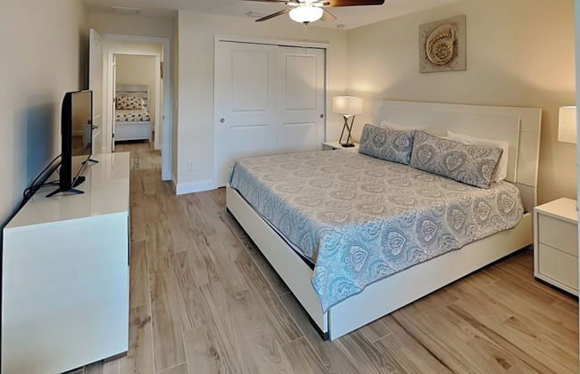 Midpoint Villa by Distinctive Beach Rentals - Photo 49