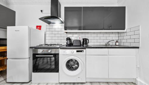 West London Home 2BR Sleep 6 Shop & Explore Wifi And Parking - Foto 5, dishwasher, toaster