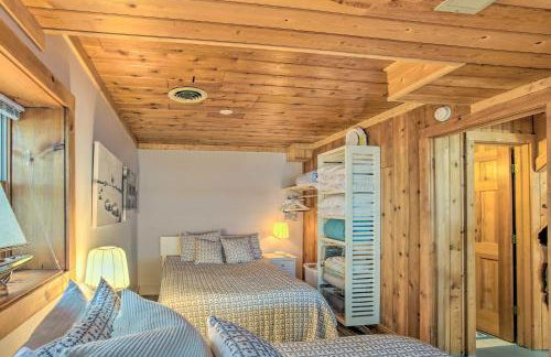 Updated Glen Arbor Cottage on Lake Dock and Mooring - Foto 13