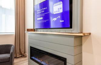 Boutique 1BR Condo - Walk to Memorial Stadium - Historic Hayward Place - Foto 49