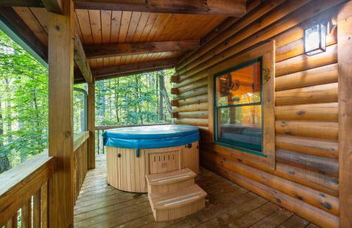 Cozy Maggie Valley Hot tub cabin - Foto 7