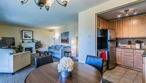 the Veranda, Best Area, 2 Baths, 2 Bedrooms, WD, Jacuzzi bath, New Carpet, Balcony, 925sf - Foto 2