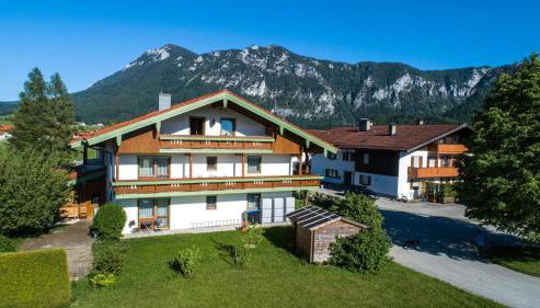 Aparthotel Chiemgaufuchs - CHIEMGAUKARTE - Foto 2, Garden