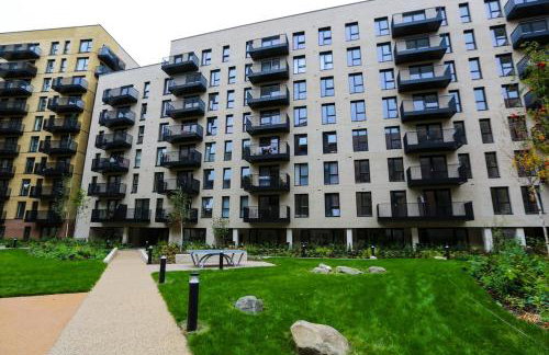 2BR Flat - Walk to Elizabeth Line - Free Parking - Foto 27