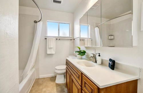 @ Marbella Lane - Stylish Cozy4br in Siliconvalley - Photo 50