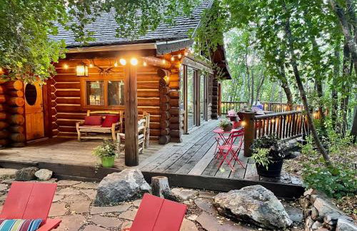 Rustic Sundance cabin sleeps 13 hottub firepits - Foto 36