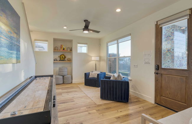 Sunset Serenity by Avantstay Rooftop w/ Hot Tub & Fire Pit, 3 Blocks to Beach! - Foto 9