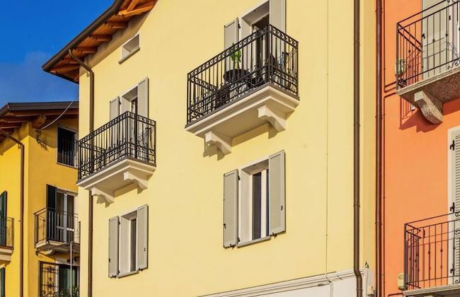 2-bed Apt With Stunning Lake Como Views & Terrace - Foto 22