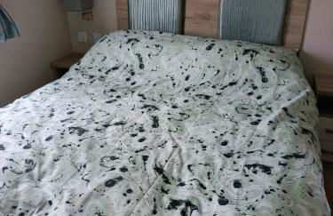 JEMs Hot-Tub Getaways 6 berth at Tattershall Lakes - Foto 28