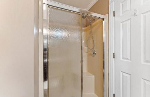 Free Daily Silver Dollar City Tickets & other Branson attractions! Cozy Branson Condo, Lower level, WALK-IN - Foto 29