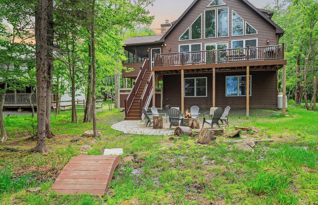 Tavern at the Woods by Avantstay Lakefront Views, Hot Tub, Firepit, Game Room - Foto 49