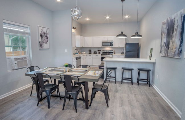 Cozy and Lovely 2BR 2BA Apt#a Near Lively Downtown - Foto 15