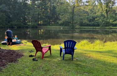 Exquisite 5-BR Estate on 7 Acres with Private Pond - Foto 34