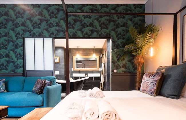 The Royal Elysée Suite - Photo 7