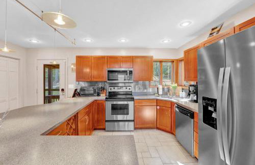 Lakefront Sunsets, Hot Tub, Pool Table, Kayaks - Foto 45