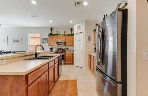 Large Pool Deck * All Rooms w/ Private Bathroom - Foto 34