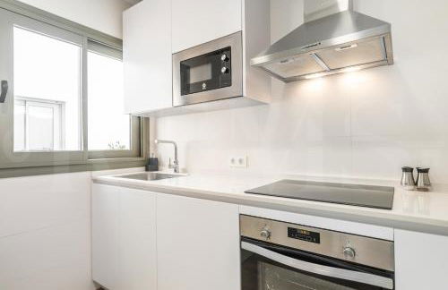 Picturesque apartment with terrace by REMS - Photo 5