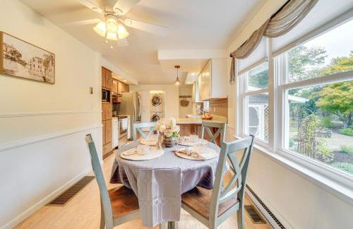 Mtn-View Escape with Large Yard in Duncansville! - Foto 8