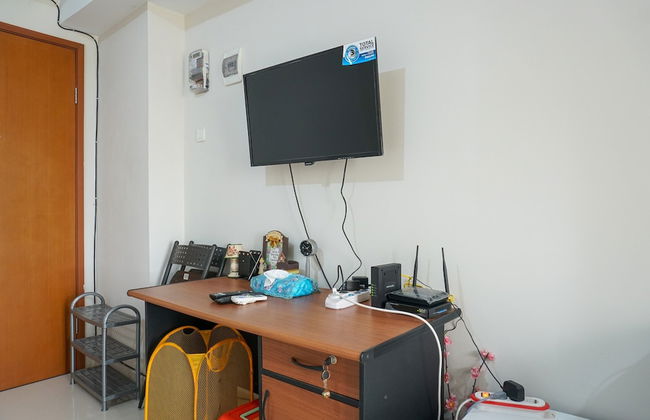 Fully Furnished Studio at Green Park View Apartment - Photo 8